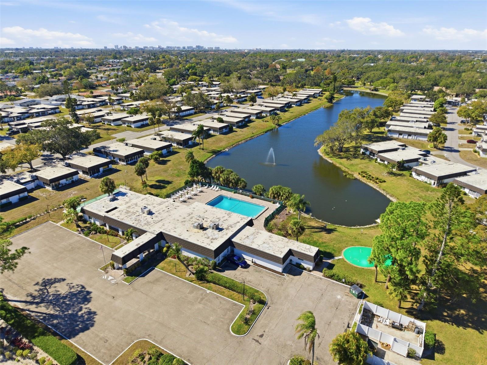 1141 MERLE Way #14 SARASOTA, FL 34232