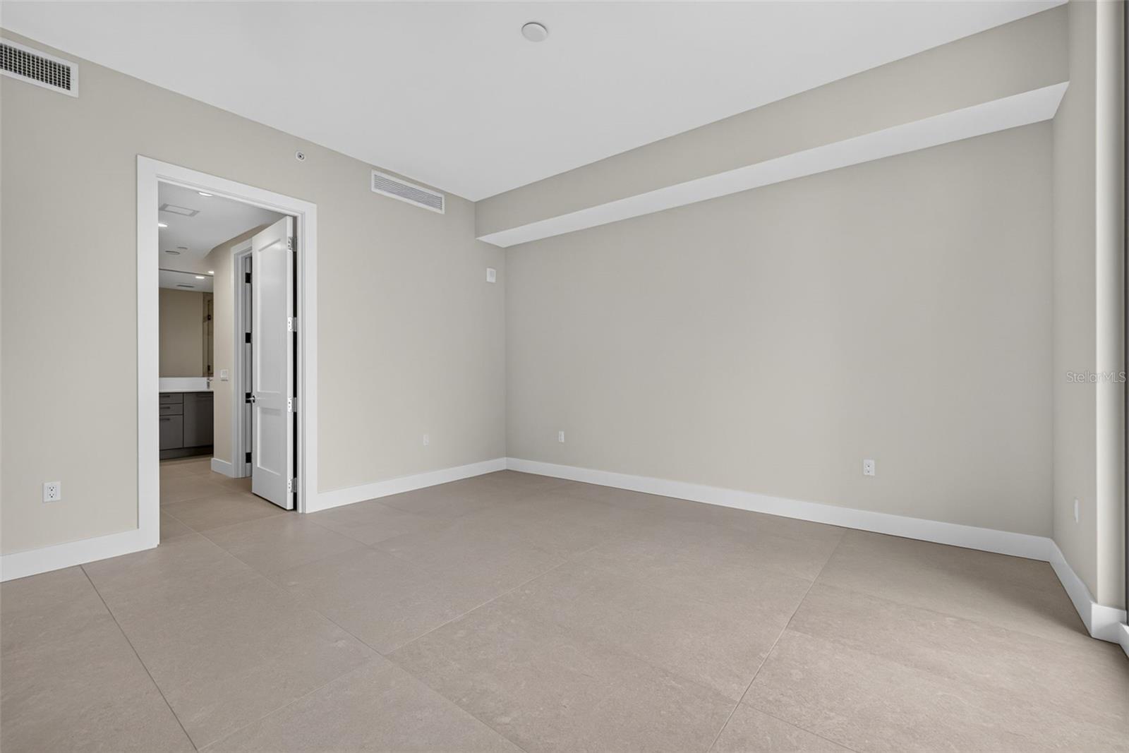 275 1ST Ave #2603 ST PETERSBURG, FL 33701
