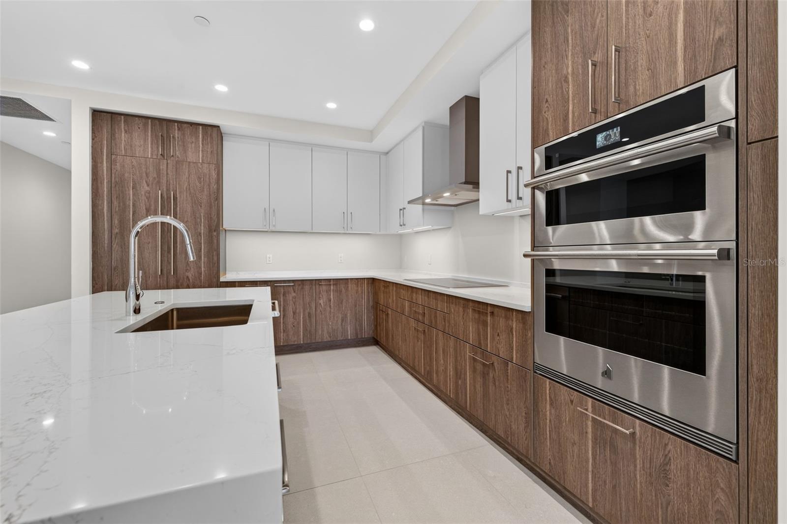 275 1ST Ave #2603 ST PETERSBURG, FL 33701
