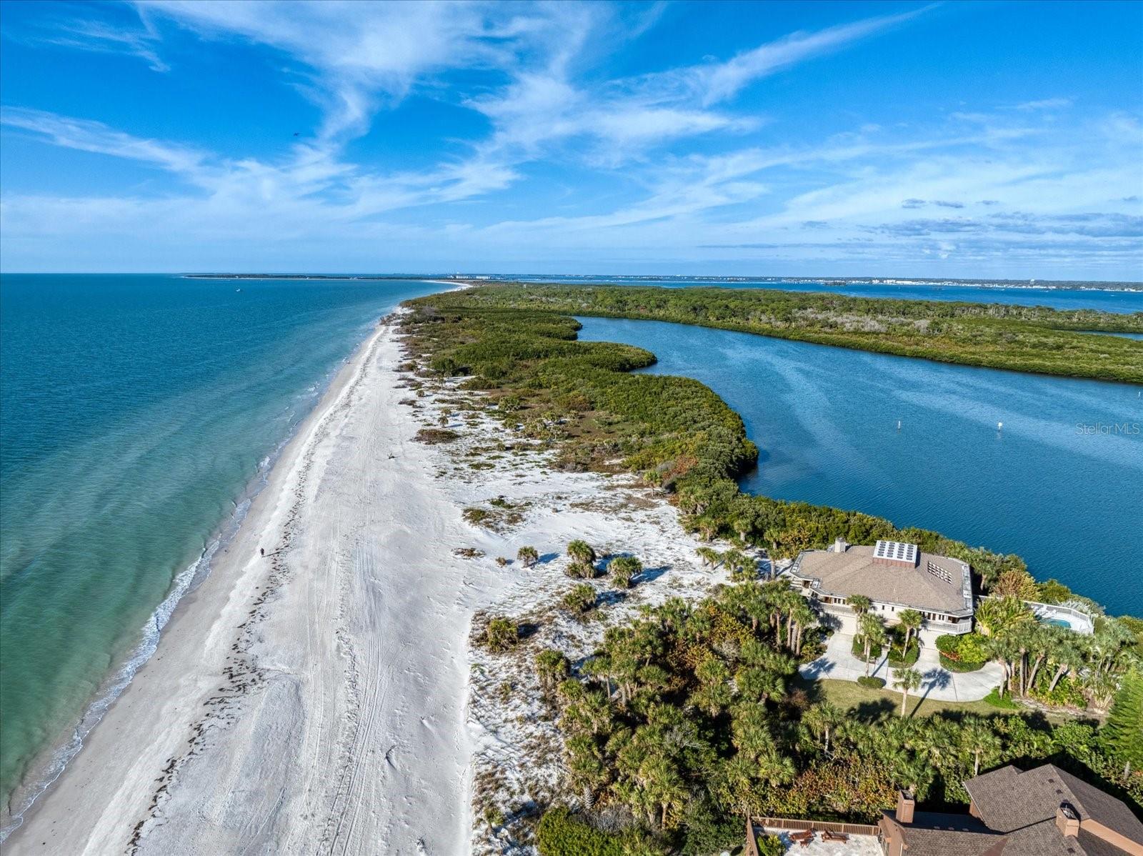 1198 MANDALAY Pt CLEARWATER, FL 33767