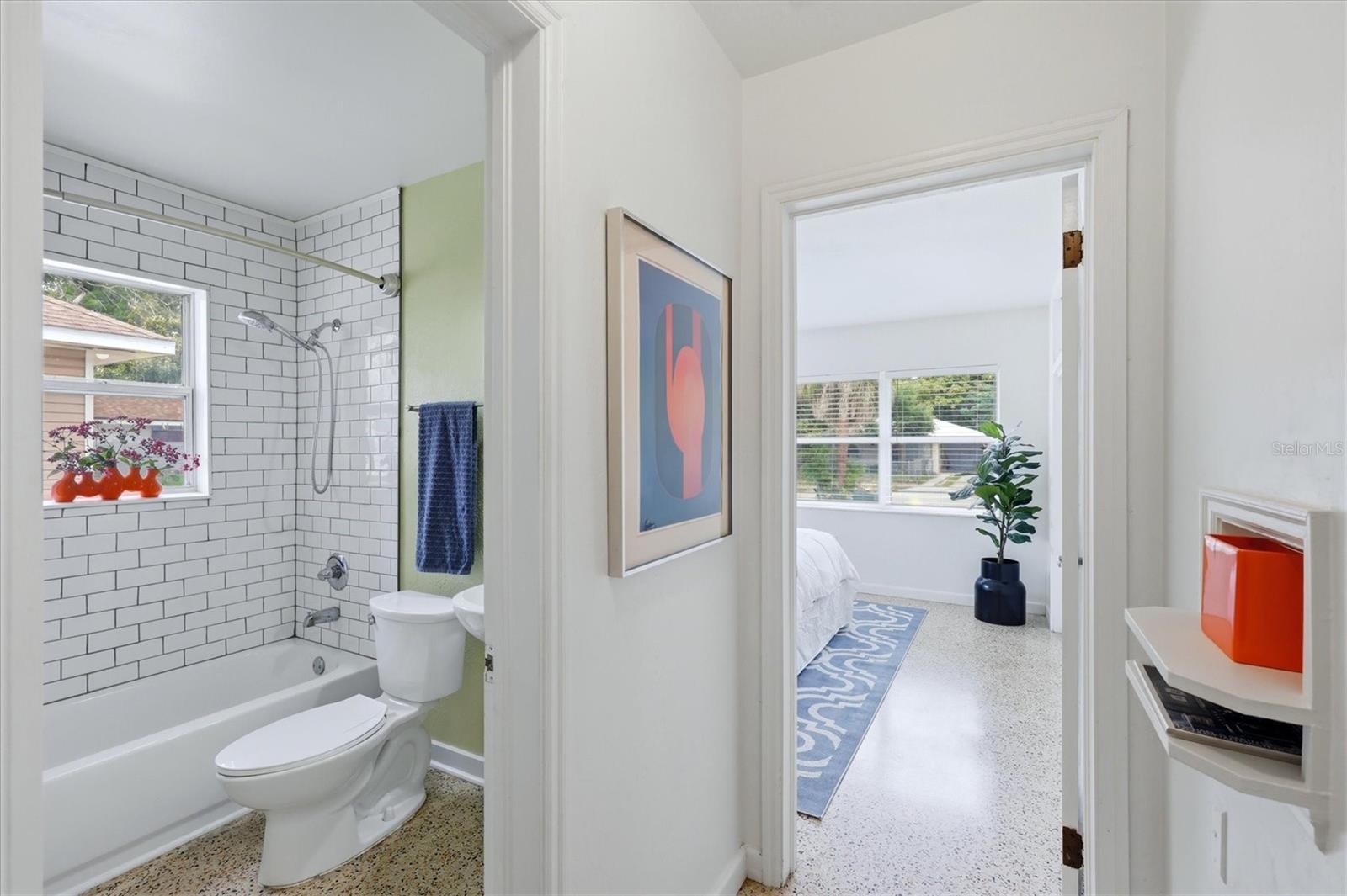 1020 23RD St SARASOTA, FL 34234