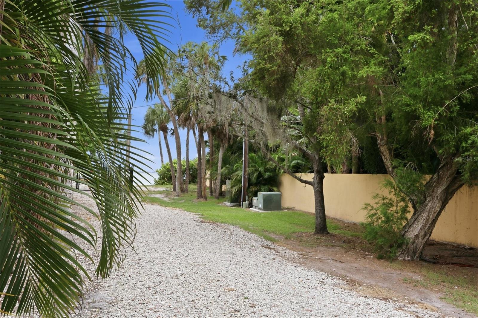 1020 23RD St SARASOTA, FL 34234