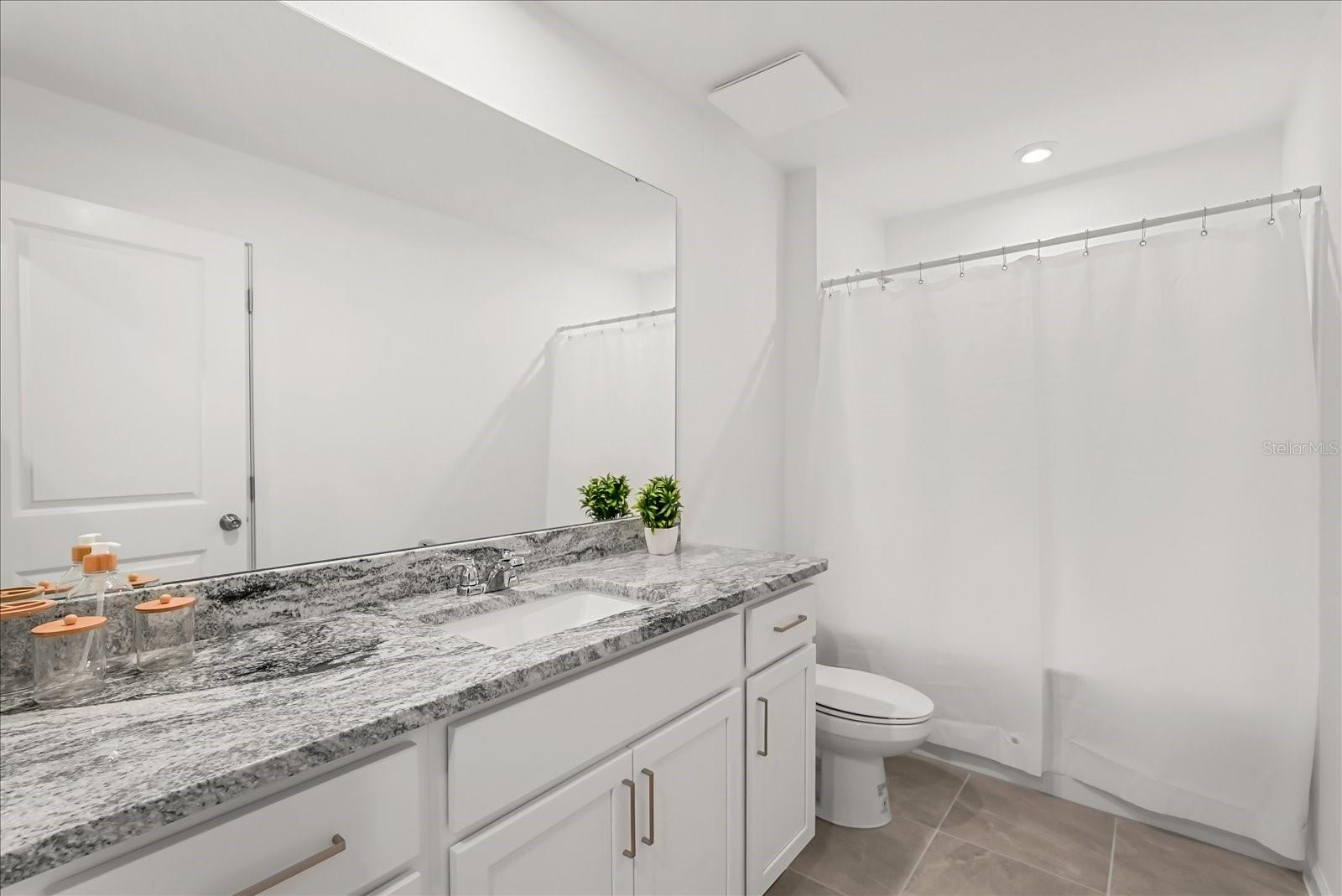 2314 CALM Shr Way KISSIMMEE, FL 34747