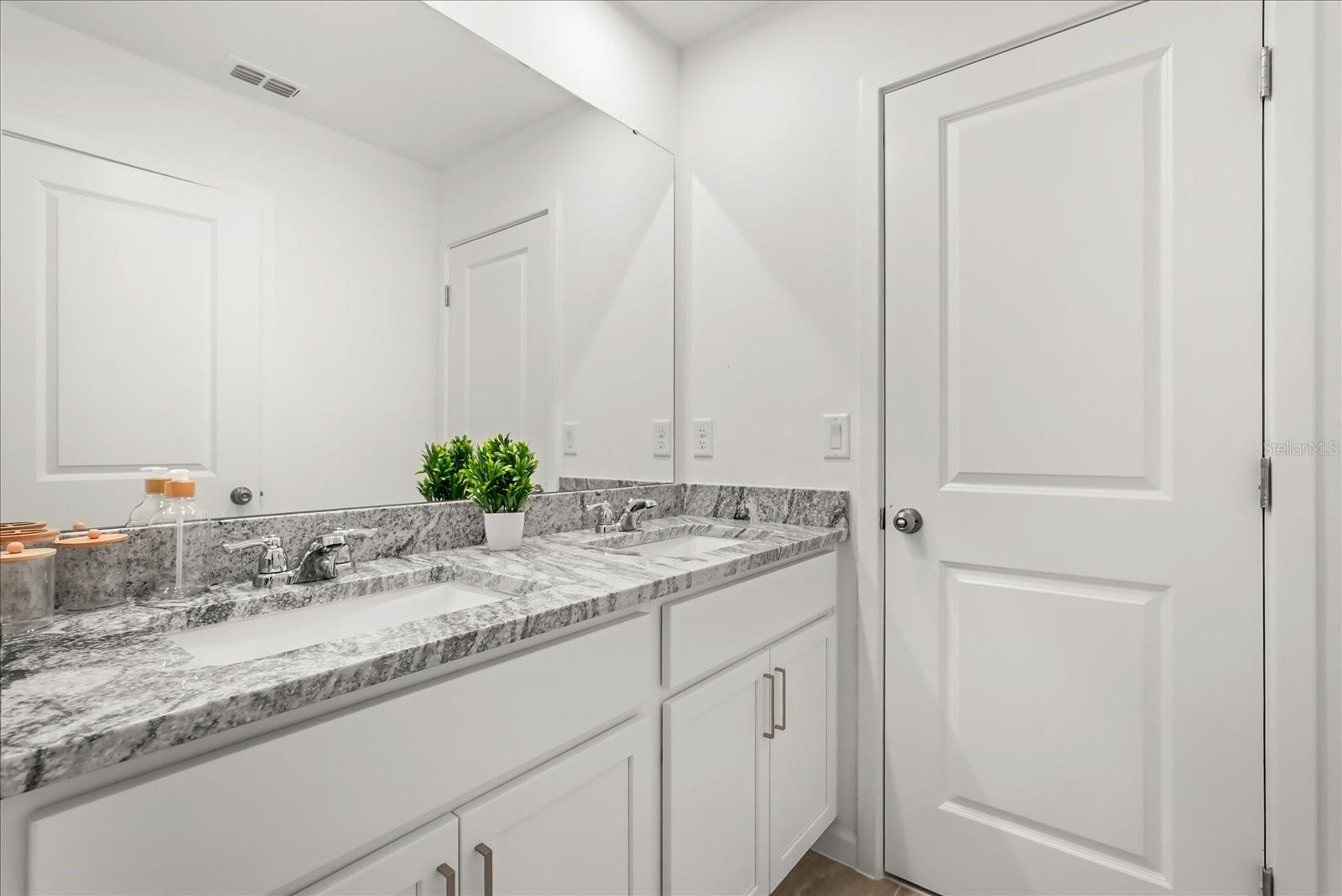 2314 CALM Shr Way KISSIMMEE, FL 34747