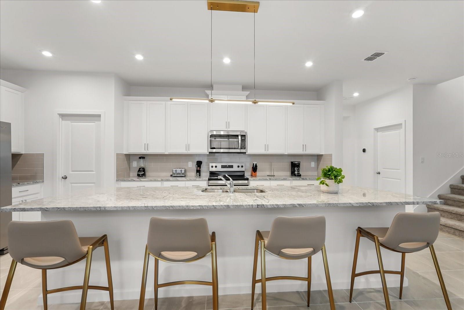 2314 CALM Shr Way KISSIMMEE, FL 34747