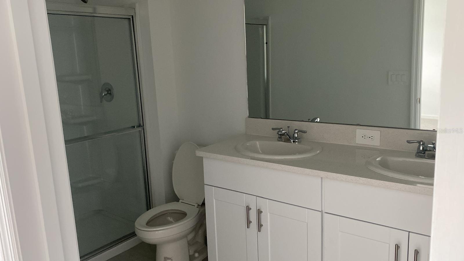 3606 MAYFAIR St KISSIMMEE, FL 34758