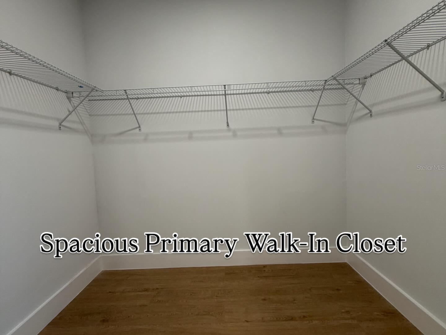 2462 ALBANY Dr KISSIMMEE, FL 34758