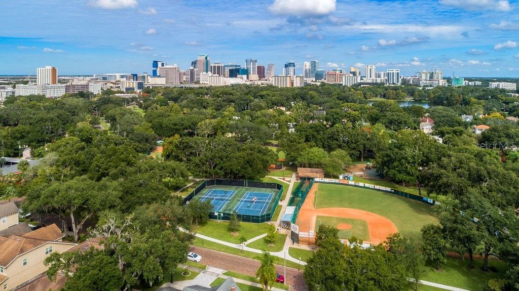 1413 OSCEOLA Ct ORLANDO, FL 32806