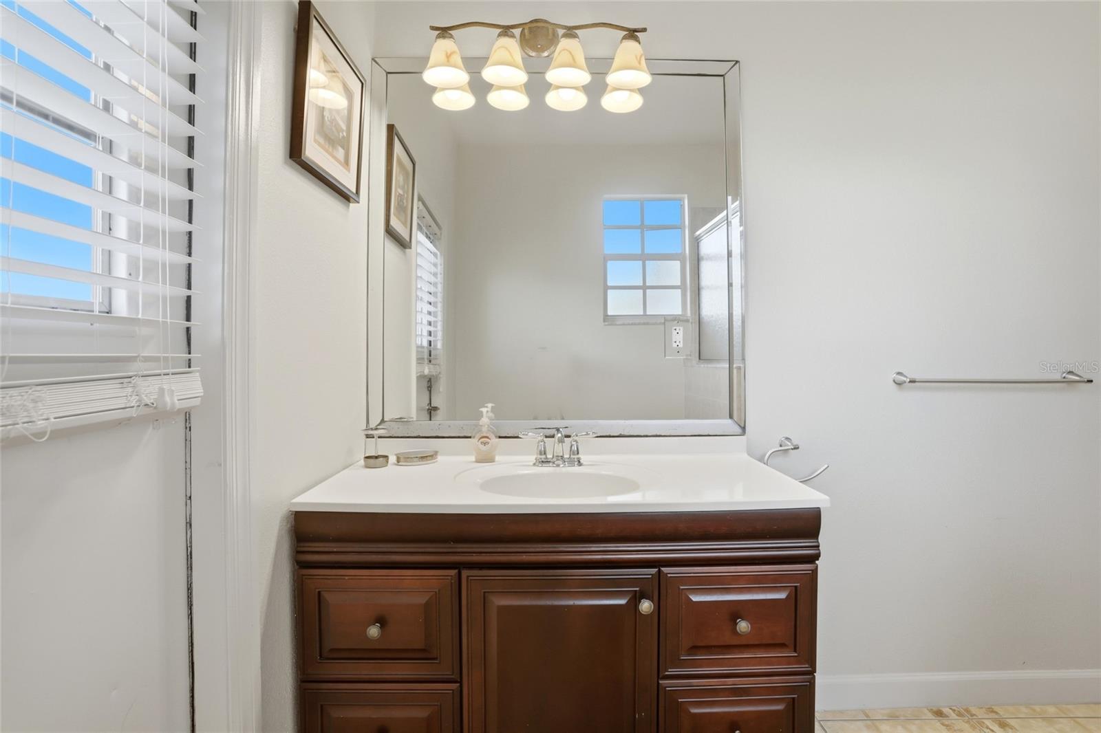 4111 FOXTAIL Ct KISSIMMEE, FL 34746