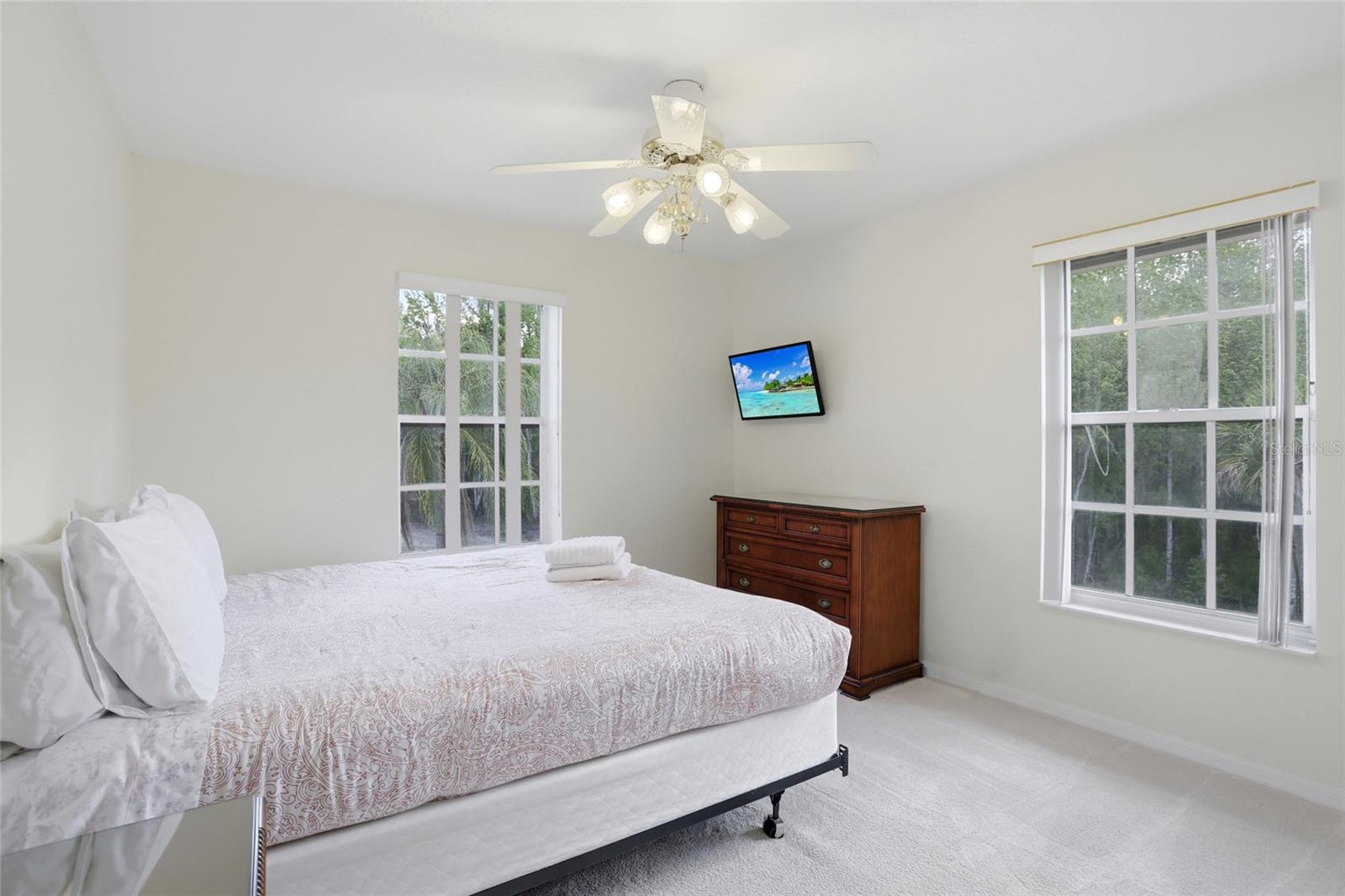 4111 FOXTAIL Ct KISSIMMEE, FL 34746