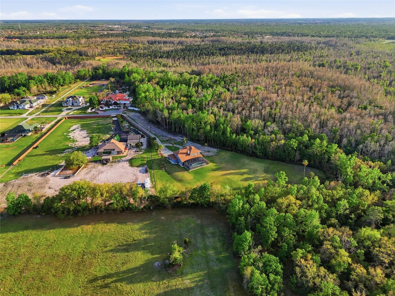 4111 FOXTAIL Ct KISSIMMEE, FL 34746