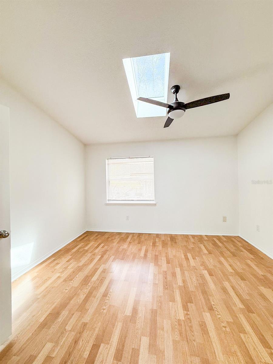 7522 HOLLOWELL Dr TAMPA, FL 33615