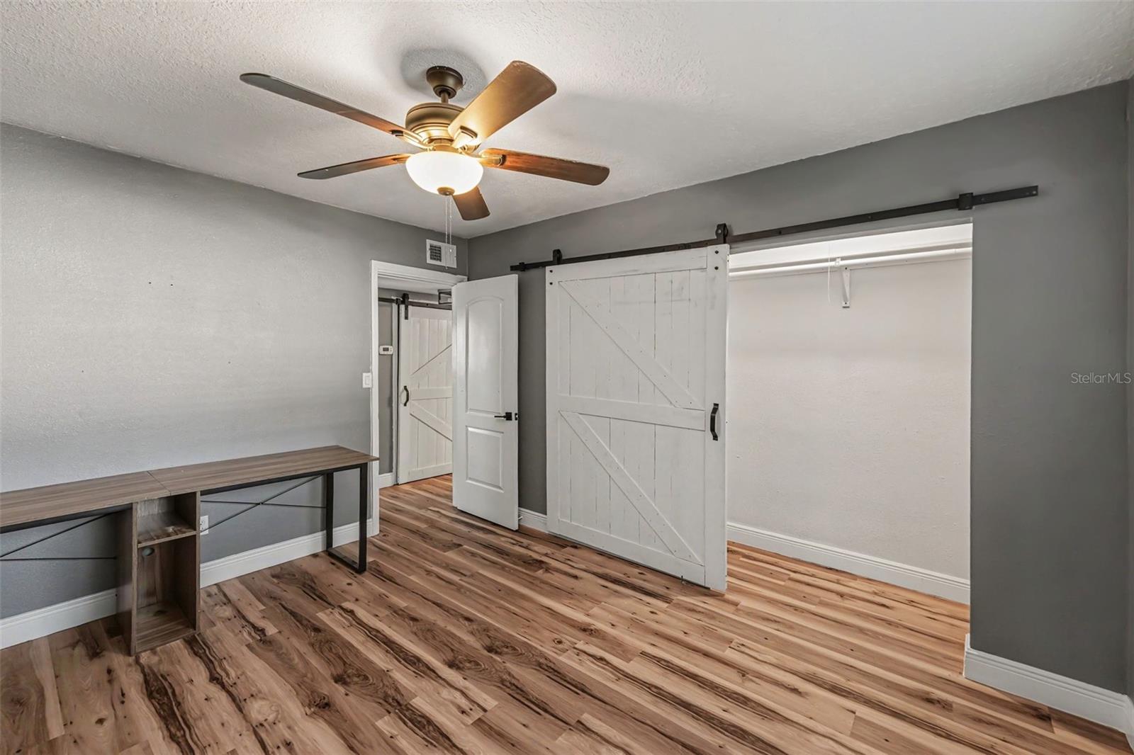 217 Gdn Cir CLEARWATER, FL 33756