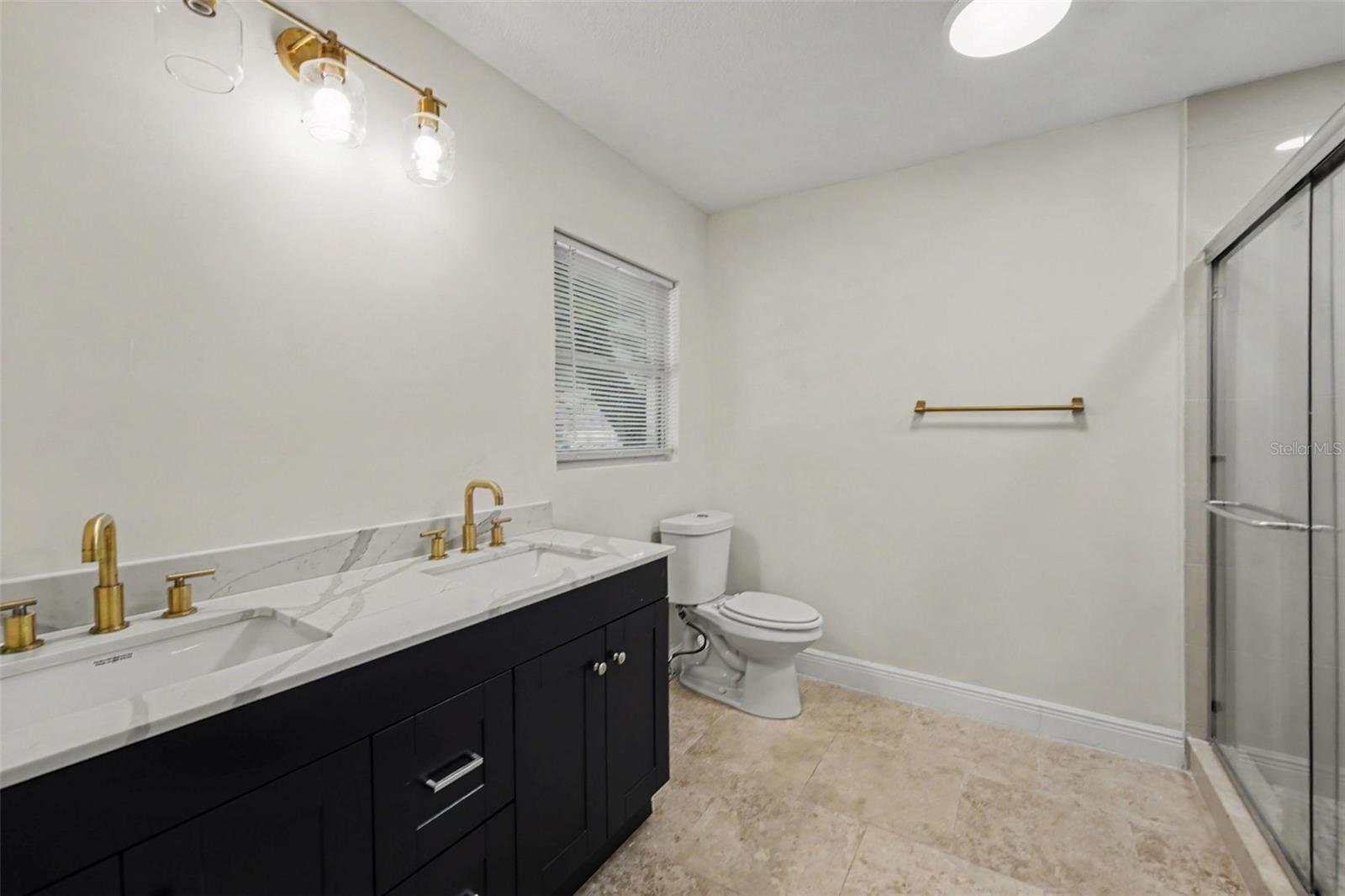 217 Gdn Cir CLEARWATER, FL 33756