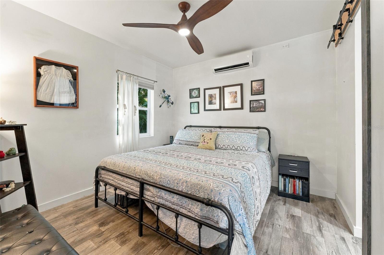 2121 DARTMOUTH Ave ST PETERSBURG, FL 33713
