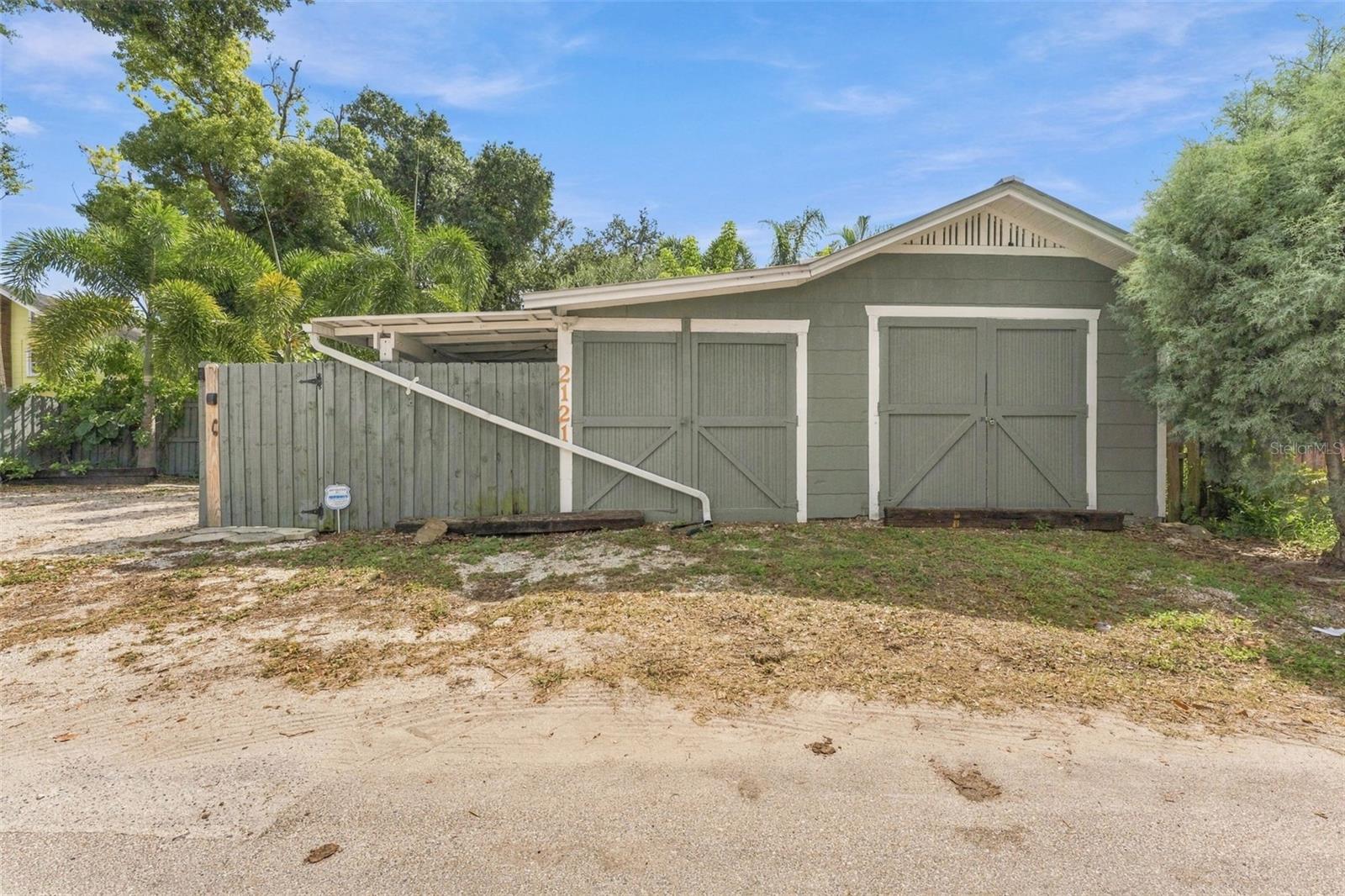 2121 DARTMOUTH Ave ST PETERSBURG, FL 33713