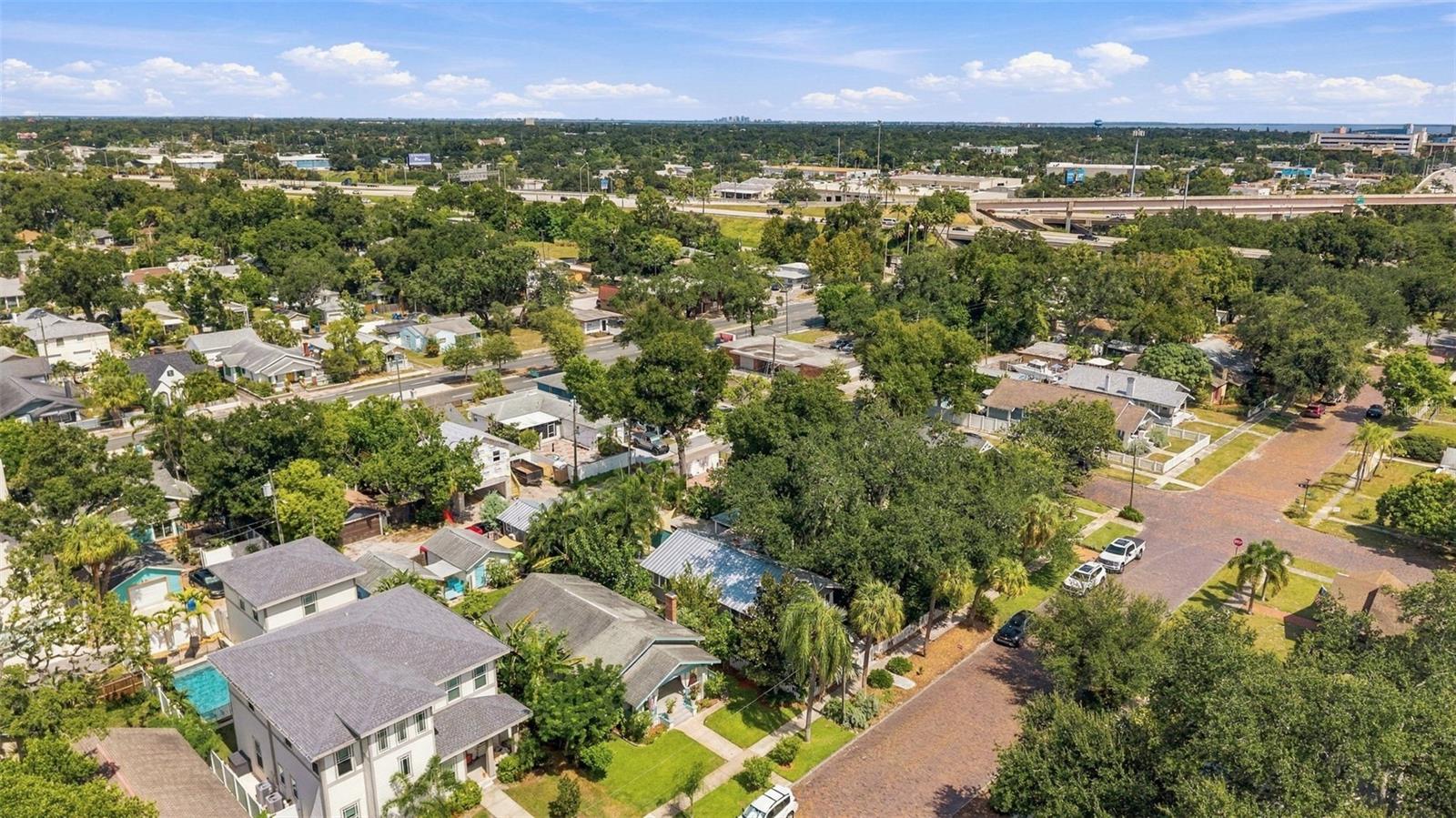 2121 DARTMOUTH Ave ST PETERSBURG, FL 33713