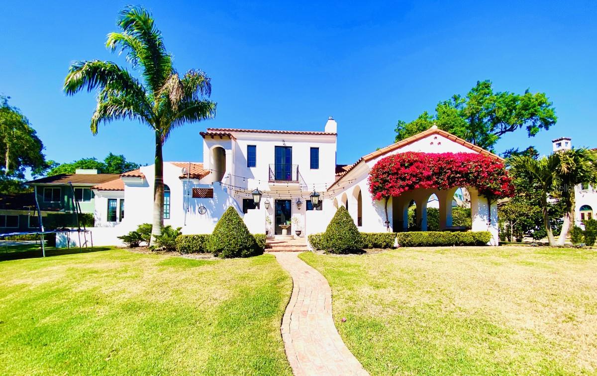 1234 W IVANHOE Blvd ORLANDO, FL 32804