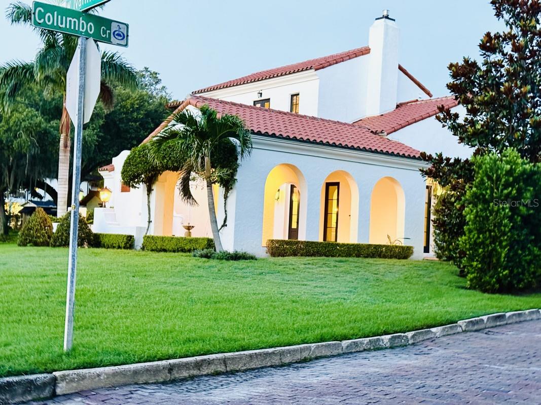 1234 W IVANHOE Blvd ORLANDO, FL 32804