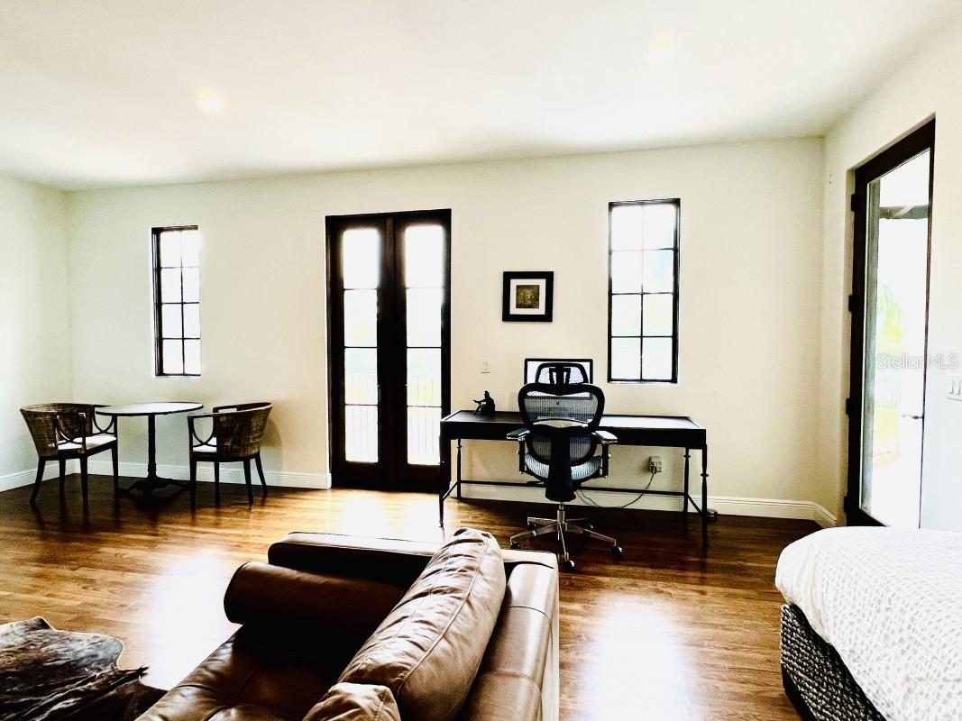 1234 W IVANHOE Blvd ORLANDO, FL 32804