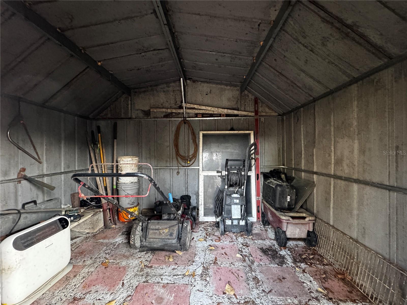 659 ALPINE St MASCOTTE, FL 34753