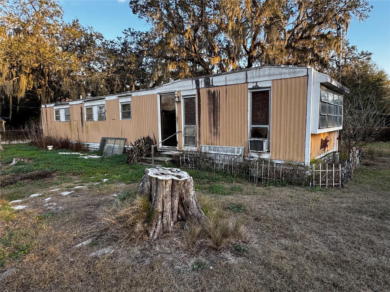 659 ALPINE St MASCOTTE, FL 34753