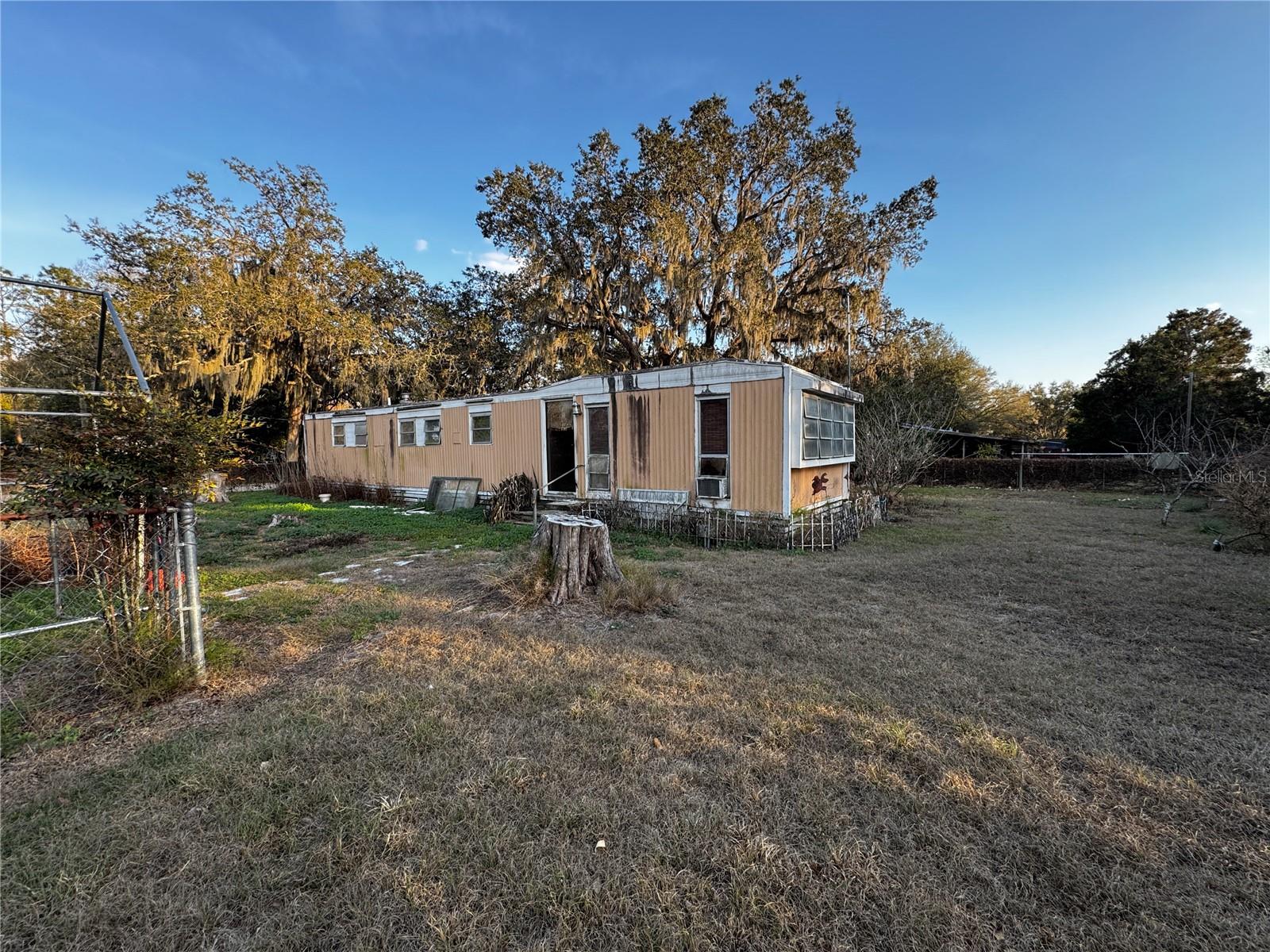 659 ALPINE St MASCOTTE, FL 34753