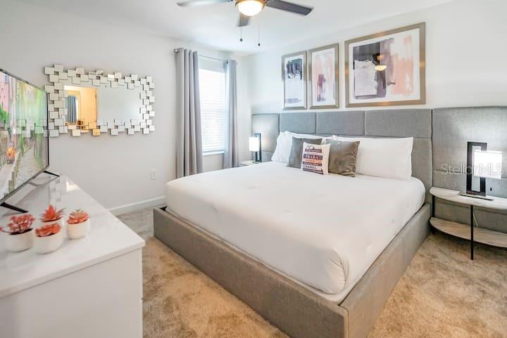 2901 PROTAGONIST St KISSIMMEE, FL 34746