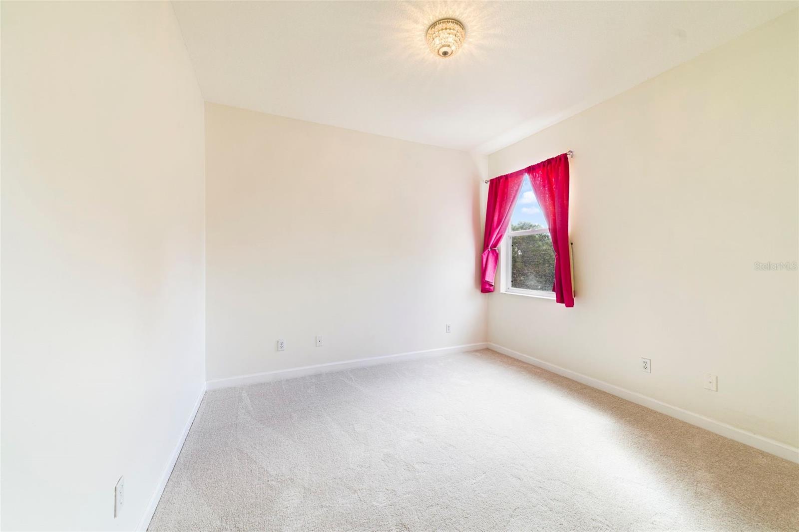 7291 HAWKSNEST Blvd ORLANDO, FL 32835