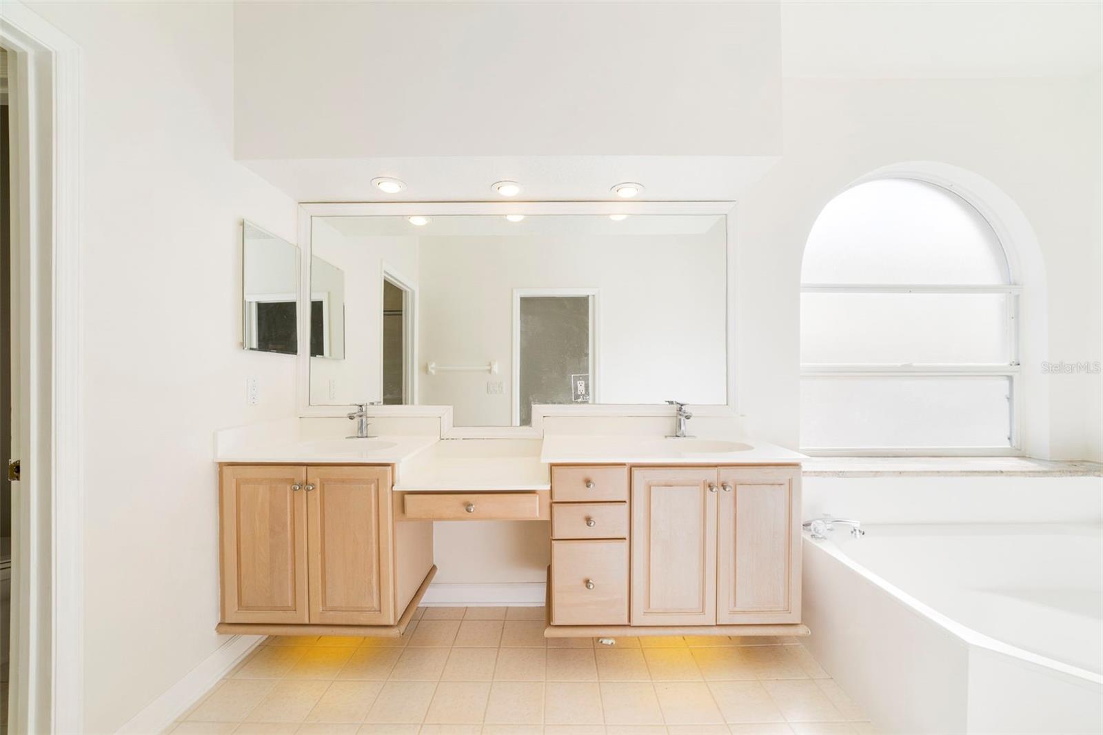 7291 HAWKSNEST Blvd ORLANDO, FL 32835