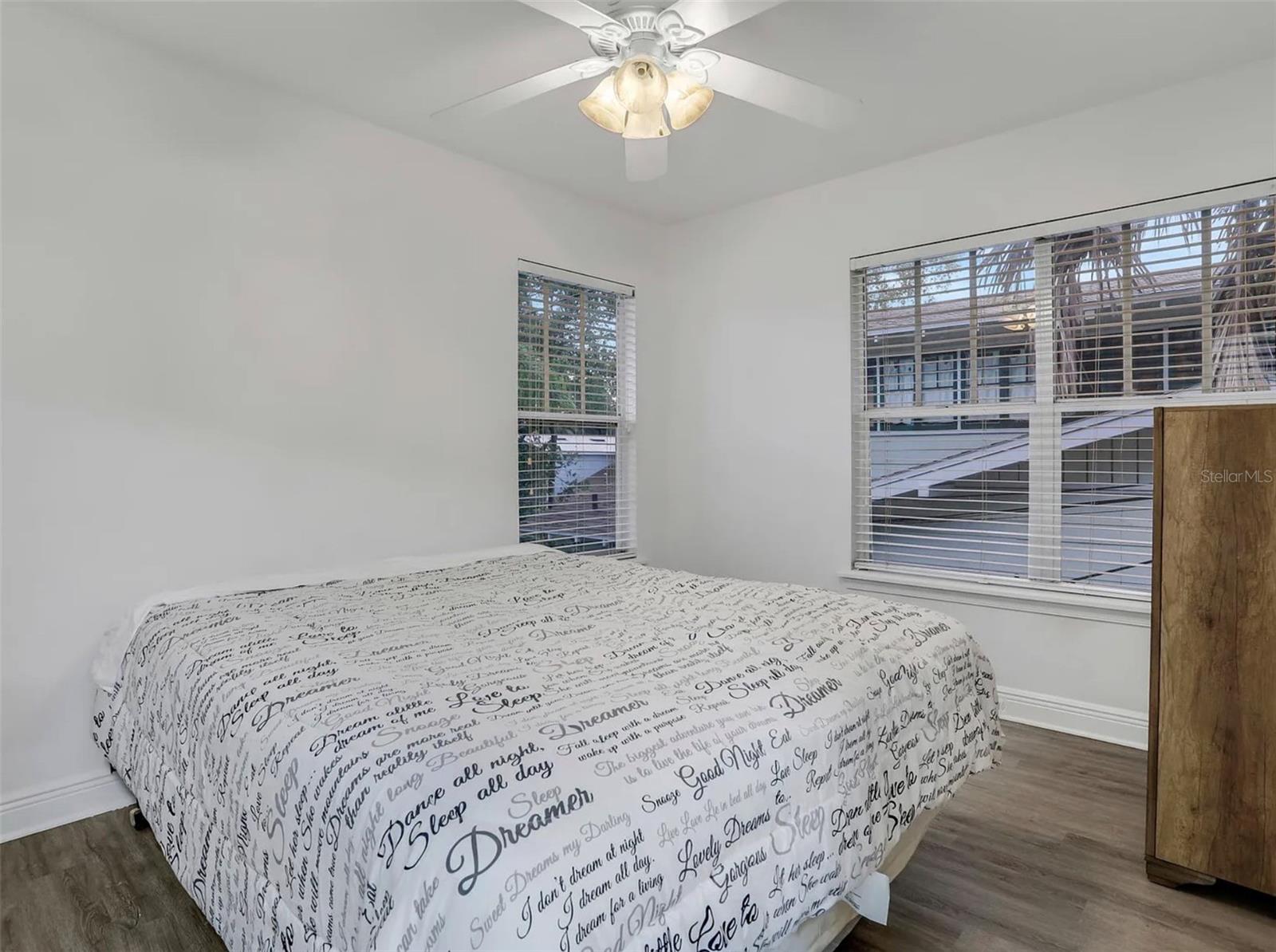 148 S THORNTON Ave ORLANDO, FL 32801