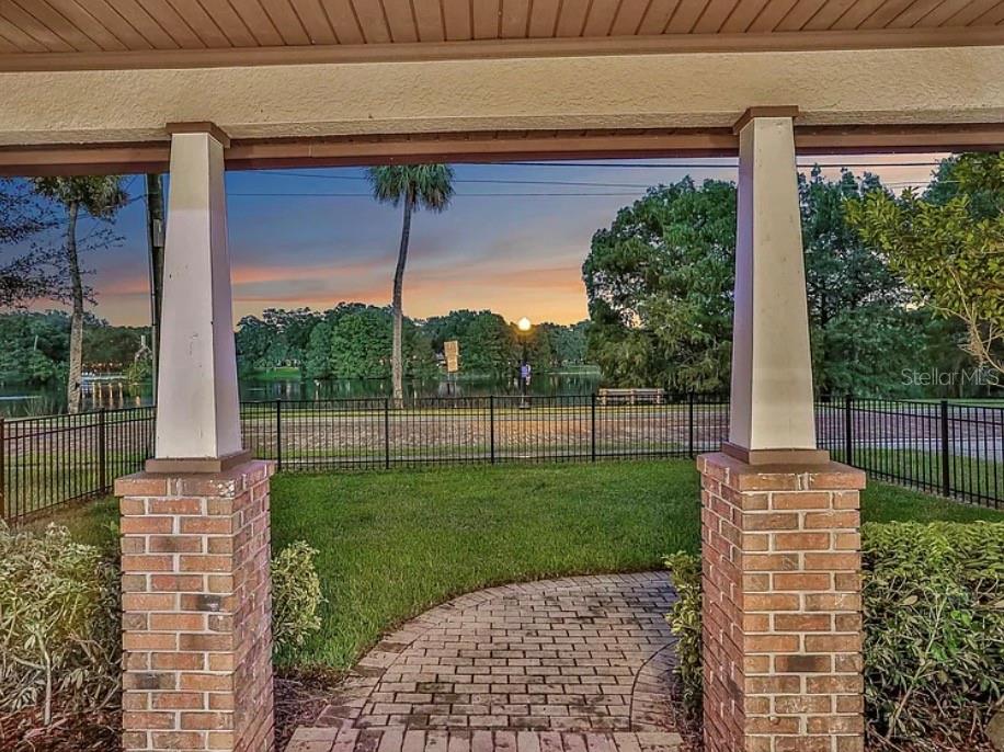 148 S THORNTON Ave ORLANDO, FL 32801