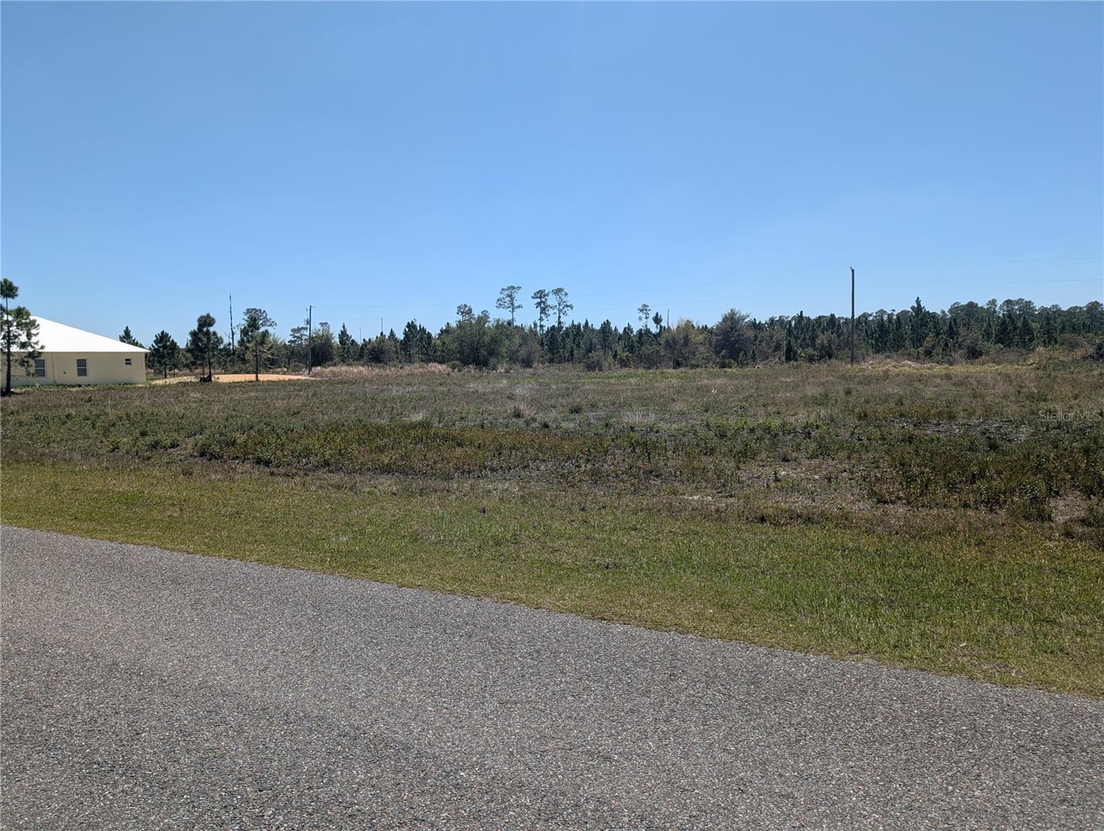 211 POINCIANA Dr INDIAN LAKE ESTATES, FL 33855