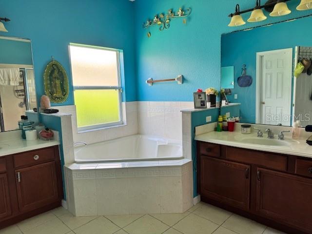 3830 GOLDEN FEATHER Way KISSIMMEE, FL 34746