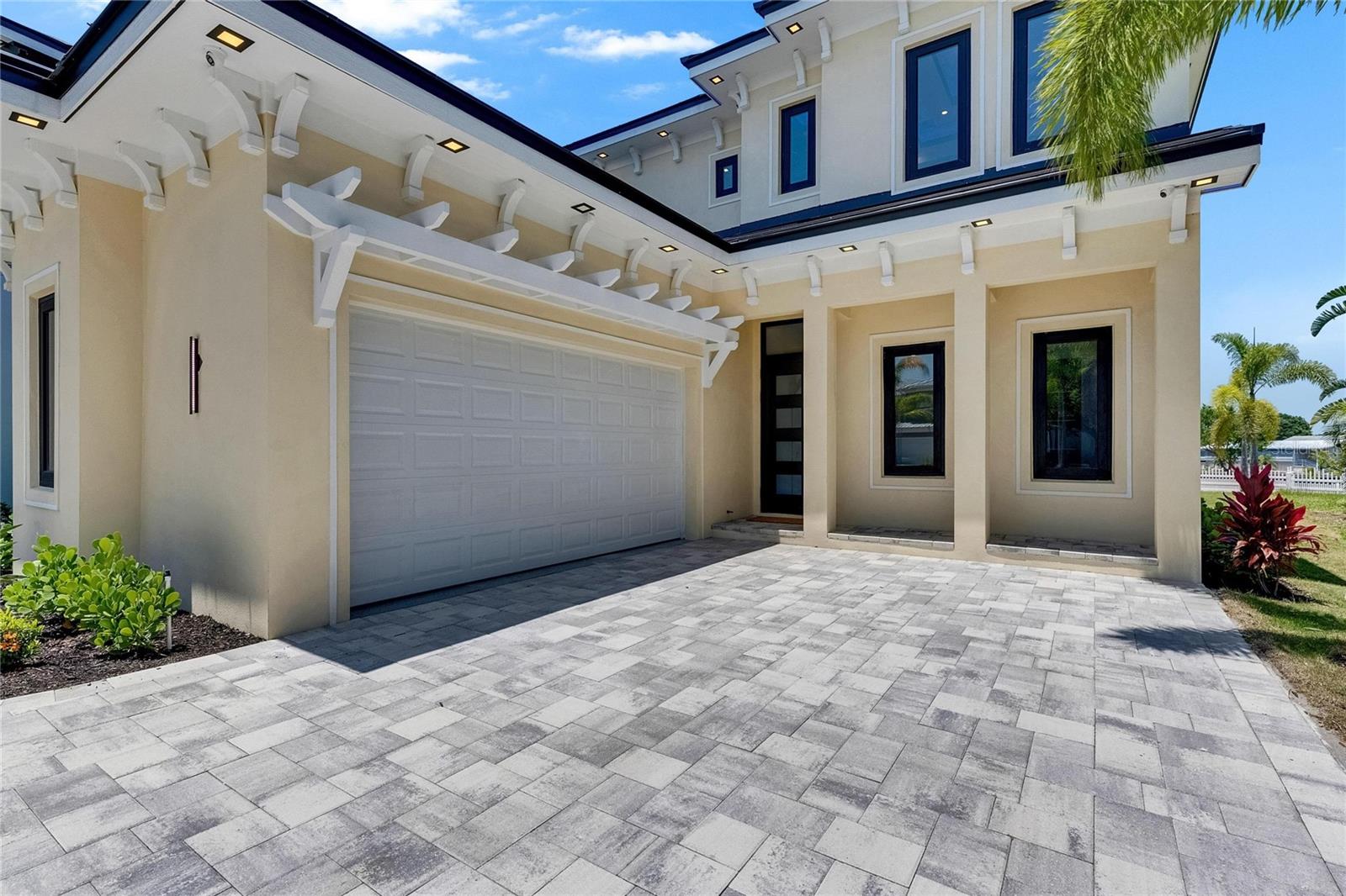 6522 SIMONE SHORES Cir