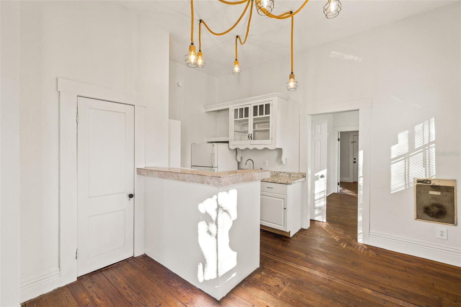 501 E FLORIBRASKA Ave TAMPA, FL 33603