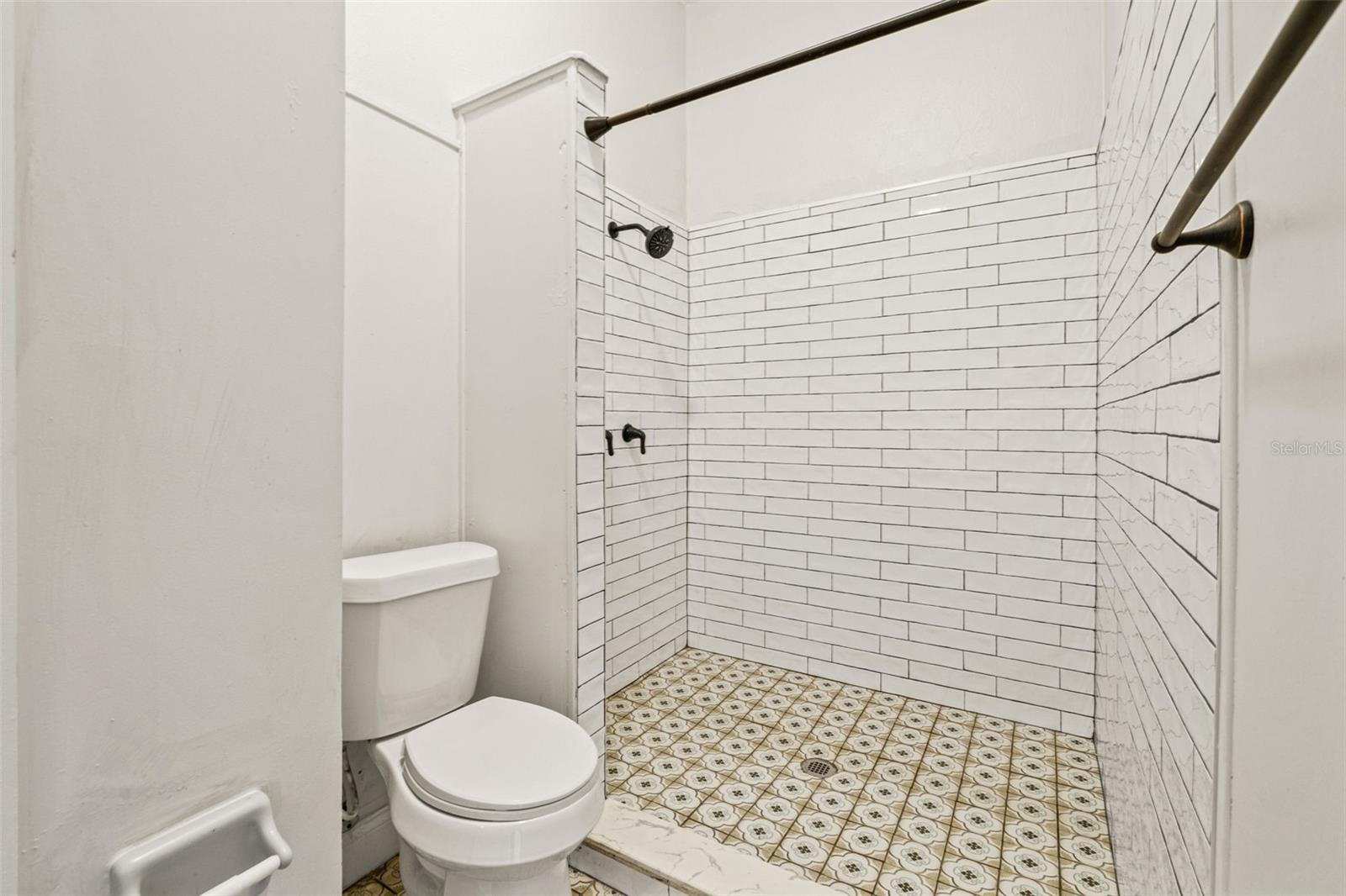 501 E FLORIBRASKA Ave TAMPA, FL 33603