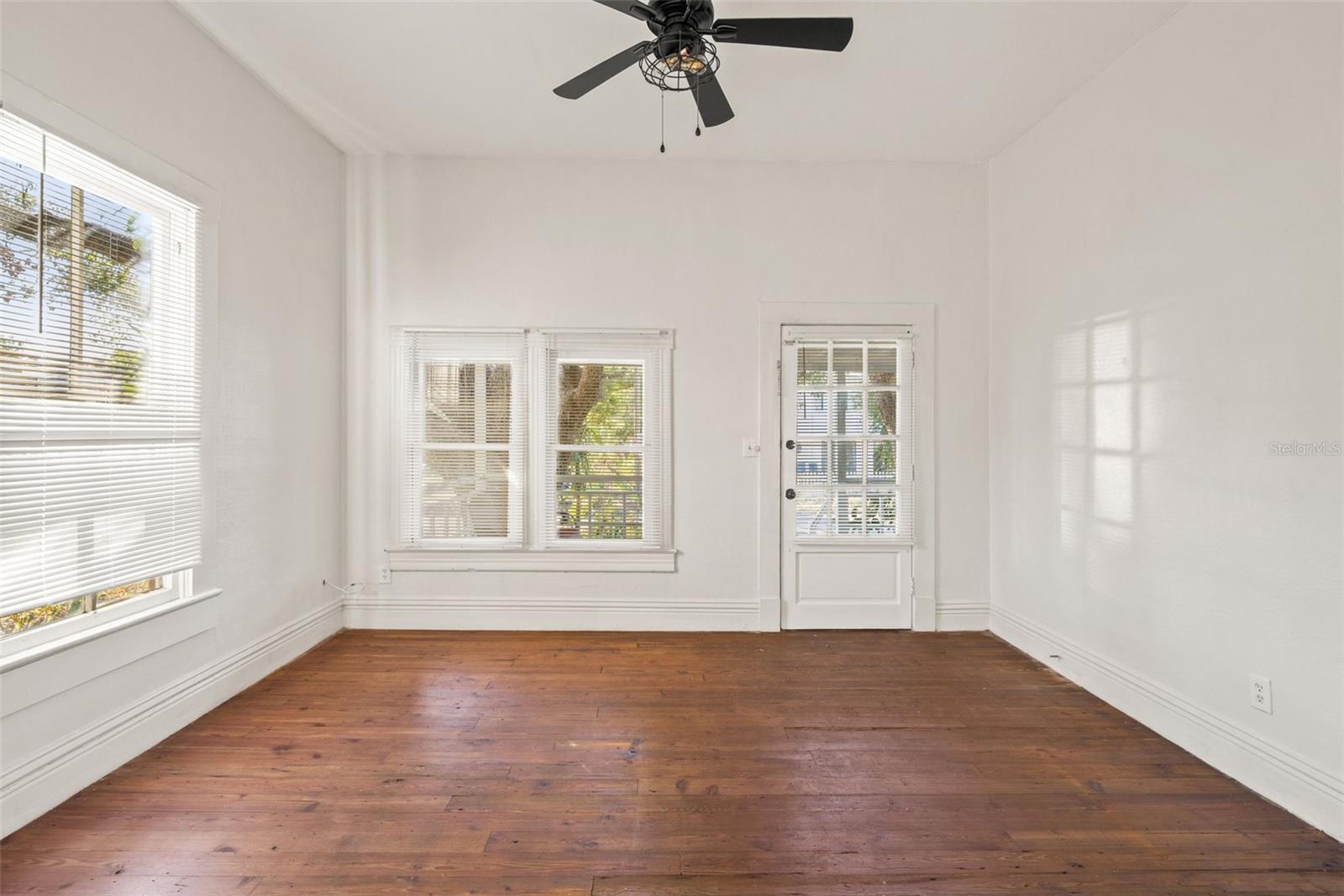 501 E FLORIBRASKA Ave TAMPA, FL 33603