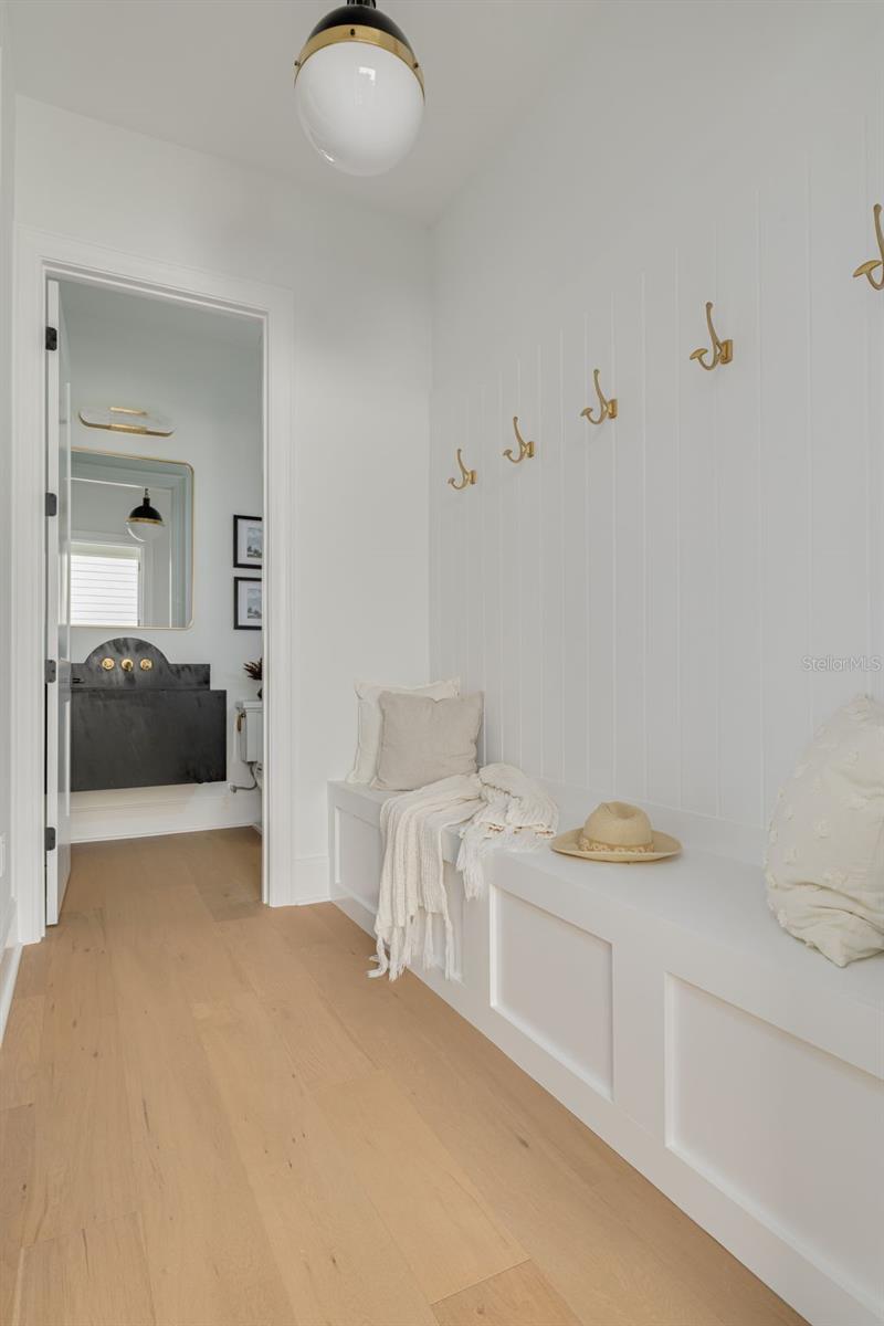 1420 14TH St ST PETERSBURG, FL 33704