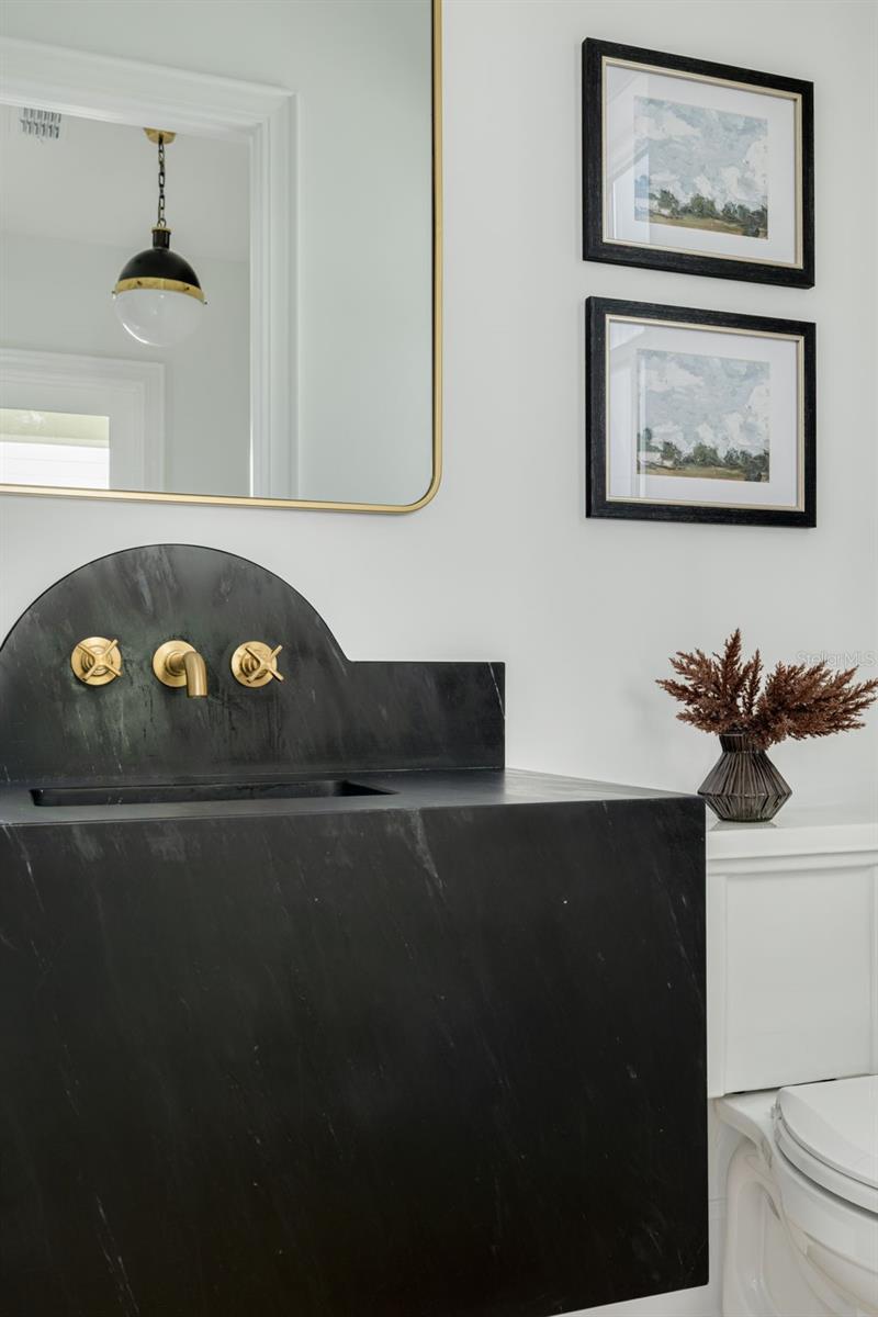 1420 14TH St ST PETERSBURG, FL 33704