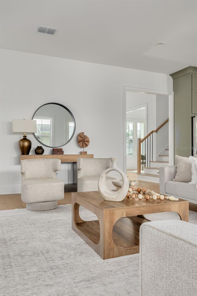 1420 14TH St ST PETERSBURG, FL 33704