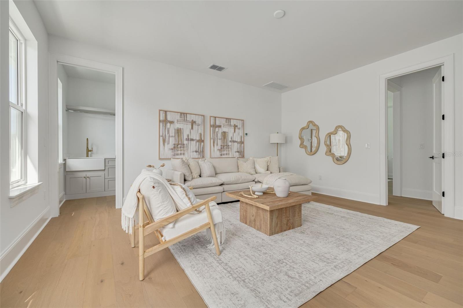 1420 14TH St ST PETERSBURG, FL 33704