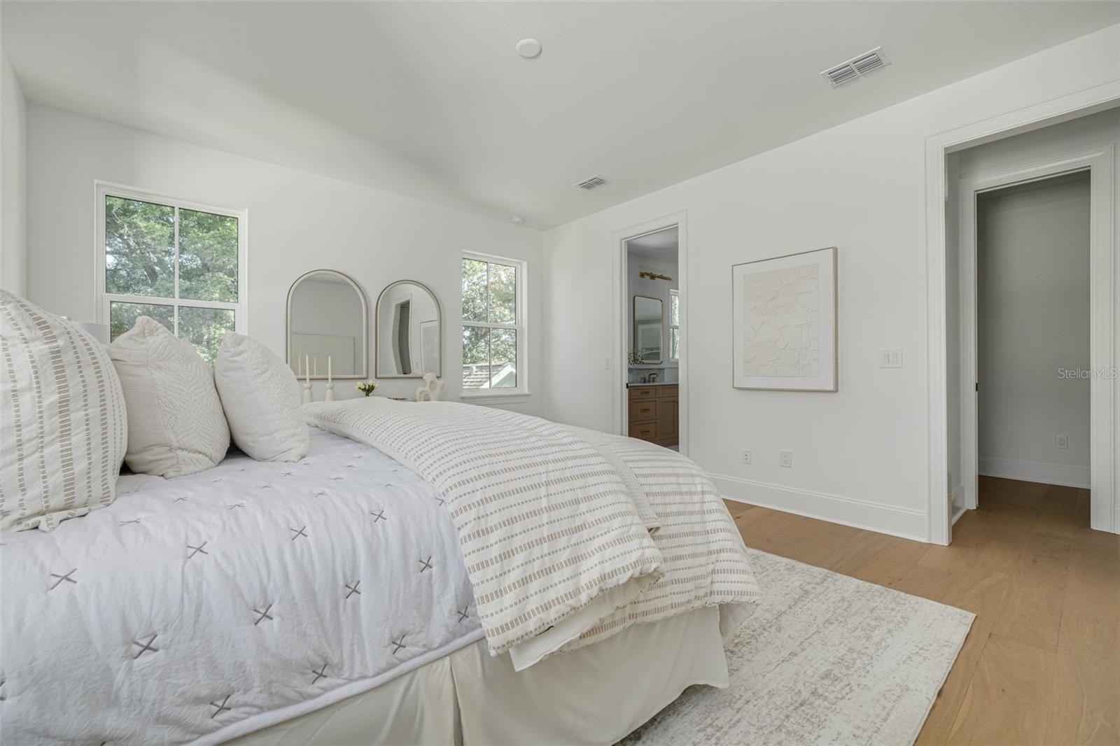 1420 14TH St ST PETERSBURG, FL 33704