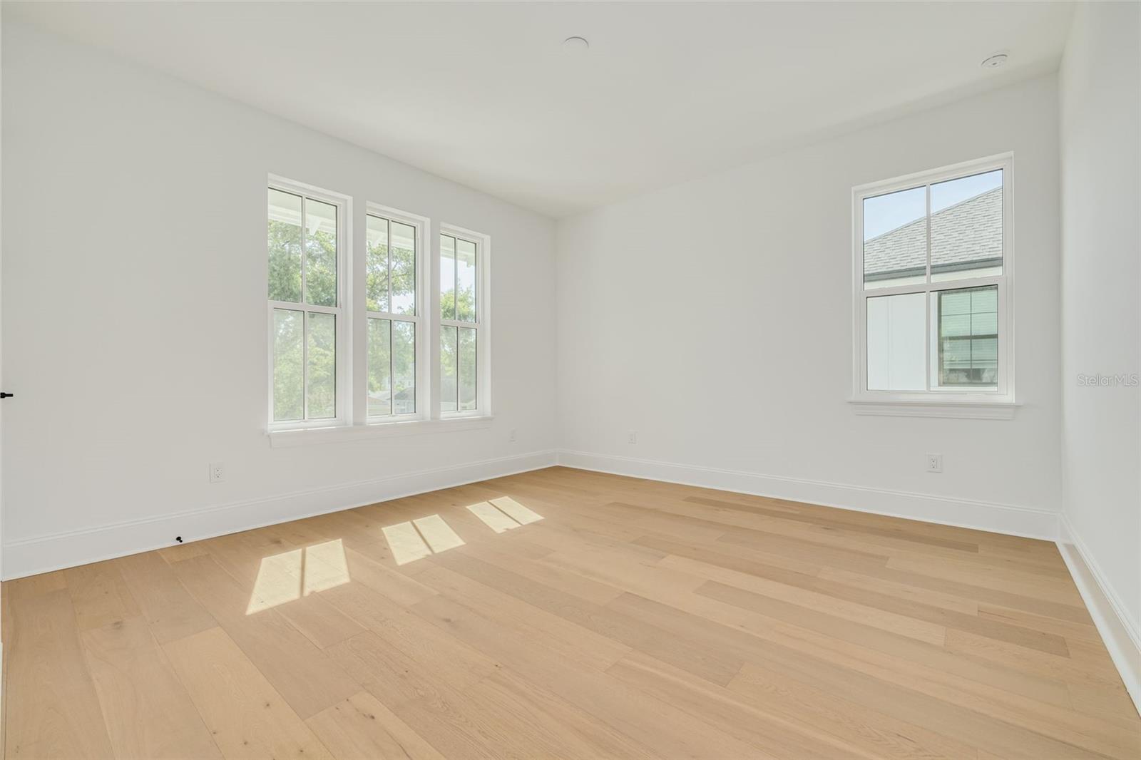 1420 14TH St ST PETERSBURG, FL 33704