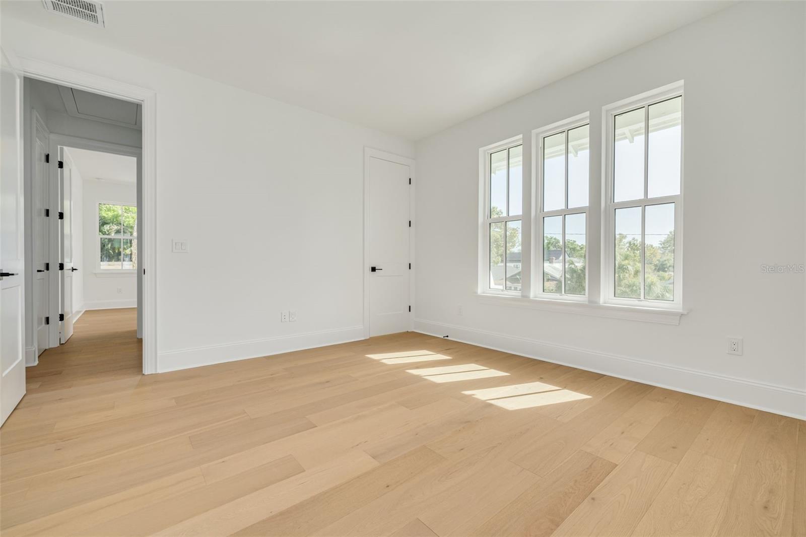 1420 14TH St ST PETERSBURG, FL 33704