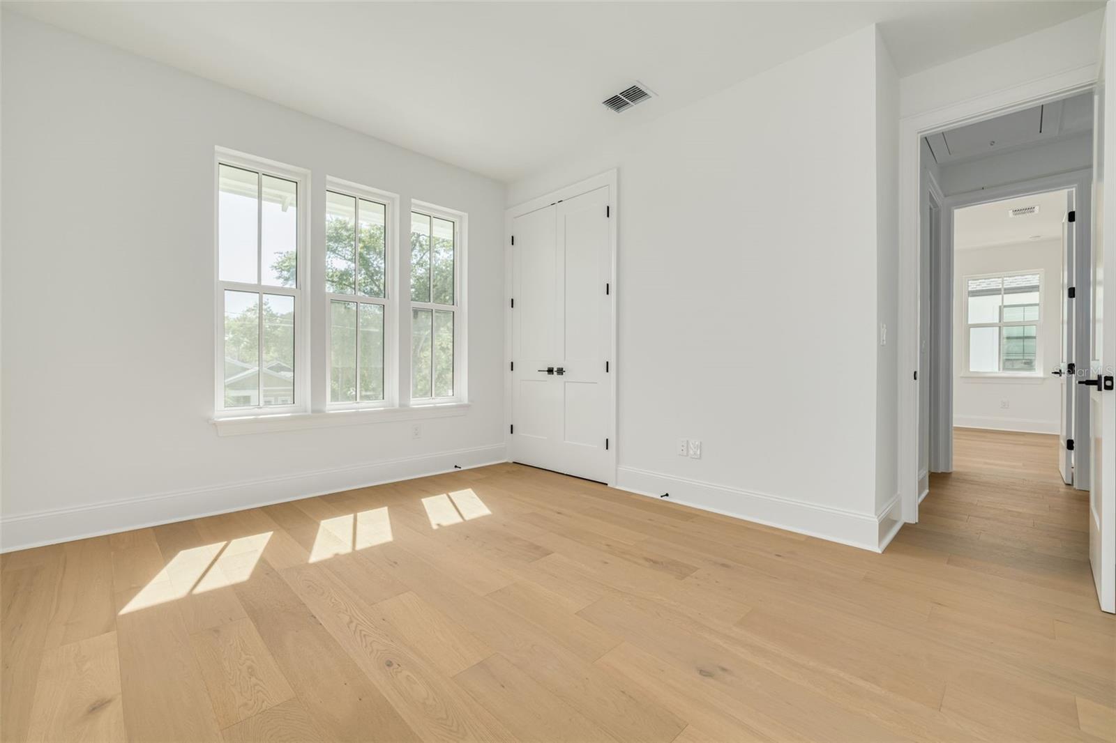 1420 14TH St ST PETERSBURG, FL 33704