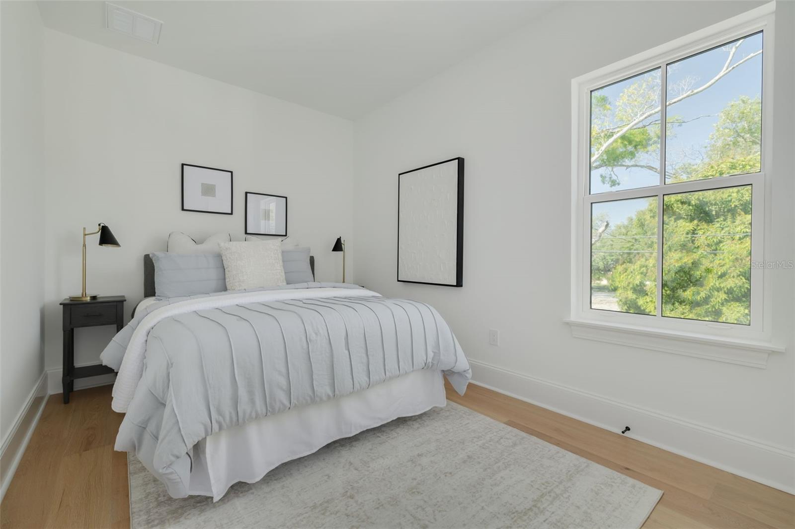 1420 14TH St ST PETERSBURG, FL 33704