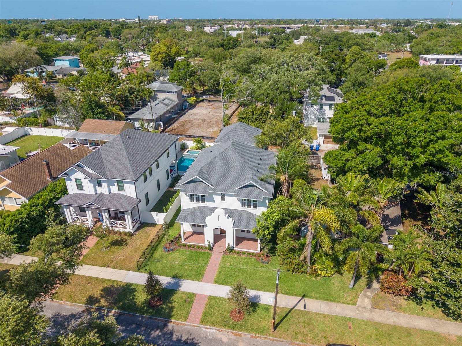 1420 14TH St ST PETERSBURG, FL 33704