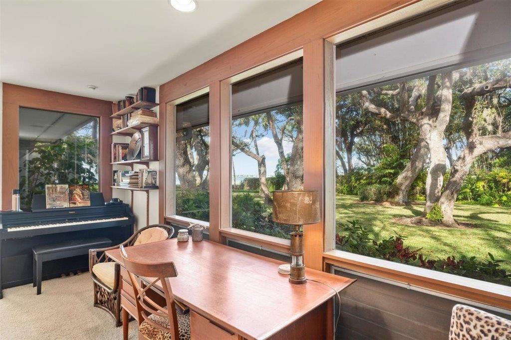 3350 OLD OAK Dr SARASOTA, FL 34239