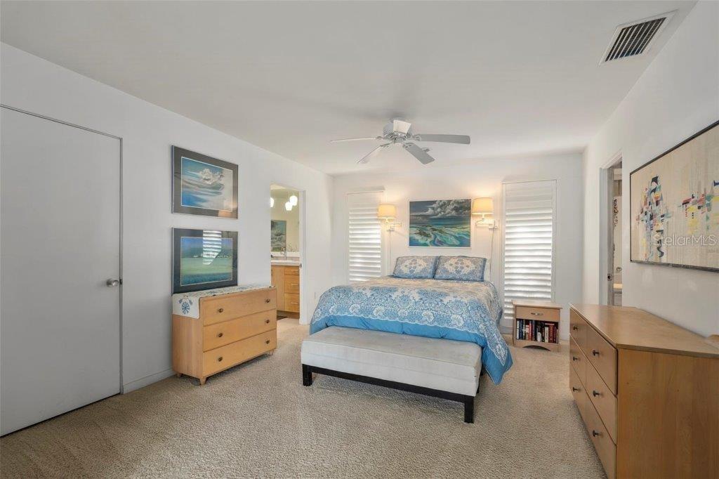 3350 OLD OAK Dr SARASOTA, FL 34239